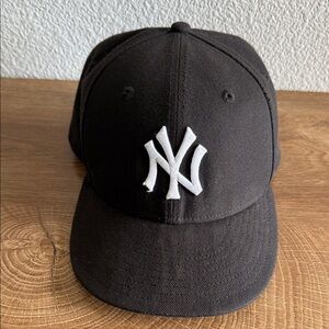 Black Baseball Cap New York Yankees